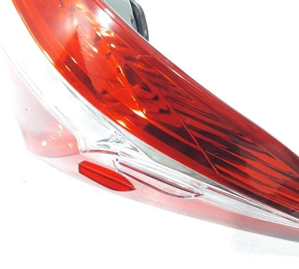 Lanterna Traseira Direita Toyota Corolla 2017 Sem Led Usado Direito Vermelho
