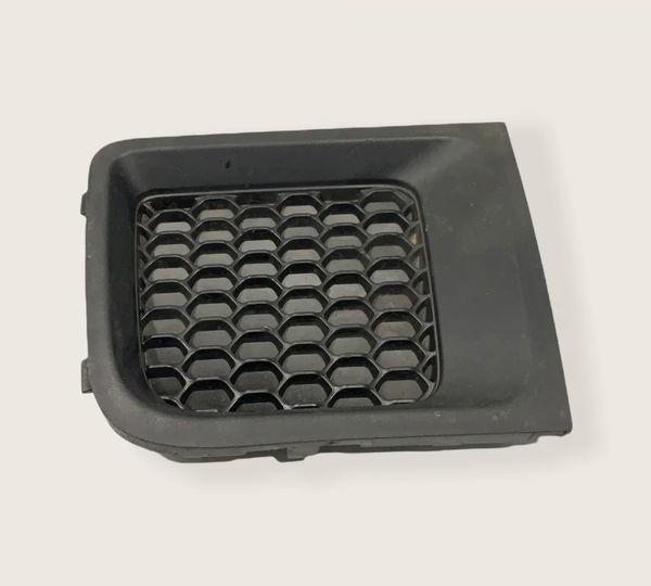 Grade Farol De Milha Direito Jeep Renegade 2016 (690) Preto Direito