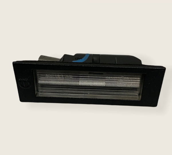 Luz De Placa Traseira Jeep Renegade 2016 (692)