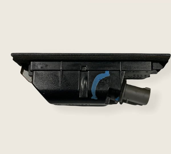 Luz De Placa Traseira Jeep Renegade 2016 (692)