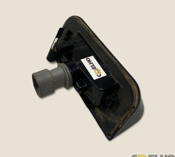 Luz De Placa Traseira Fiat Fiorino 2019 (1927)