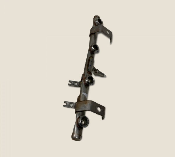 Flauta Combustível Palio Trekking 1.6 16v Flex 2012 (3517)