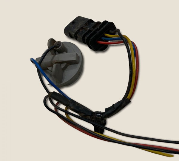 Chicote Lanterna Traseira Esquerda Onix Lt 1.0 2019 (3811)