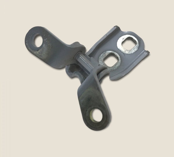 Dobradiça Dianteira Esquerda Superior Onix Lt 2019 (4047)