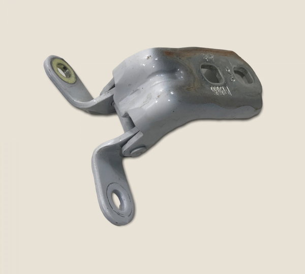 Dobradiça Dianteira Esquerda Superior Onix Lt 2019 (4047)