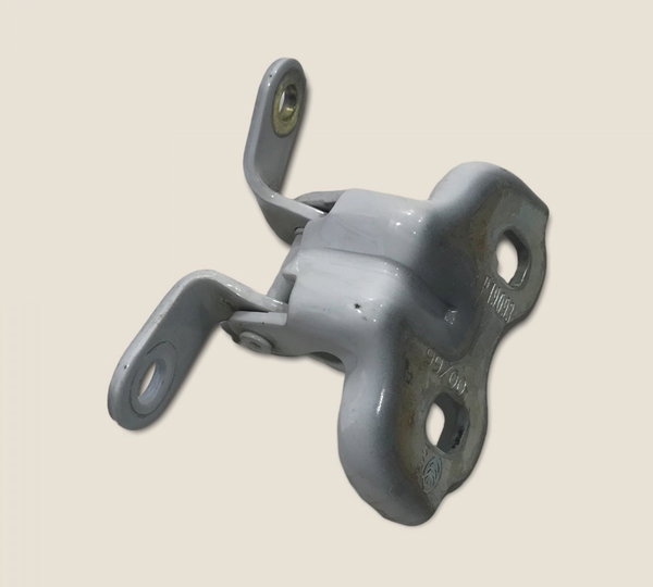 Dobradiça Dianteira Direita Inferior Onix Lt 2019 (4050)