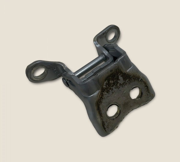 Dobradiça Diant. Esq. Inferior Honda Fit 1.5 Ex 2020 (a)