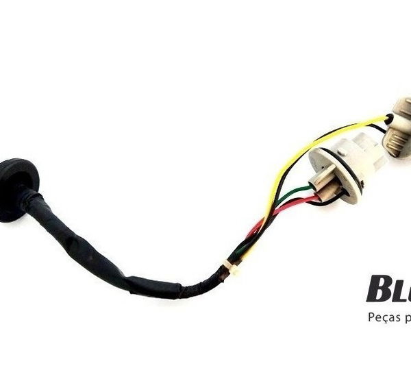 Chicote Lanterna Traseira Dir Hyundai Hb20 2014 Sedan