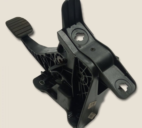 Pedal Embreagem Renault Duster 2017/2018 (g)