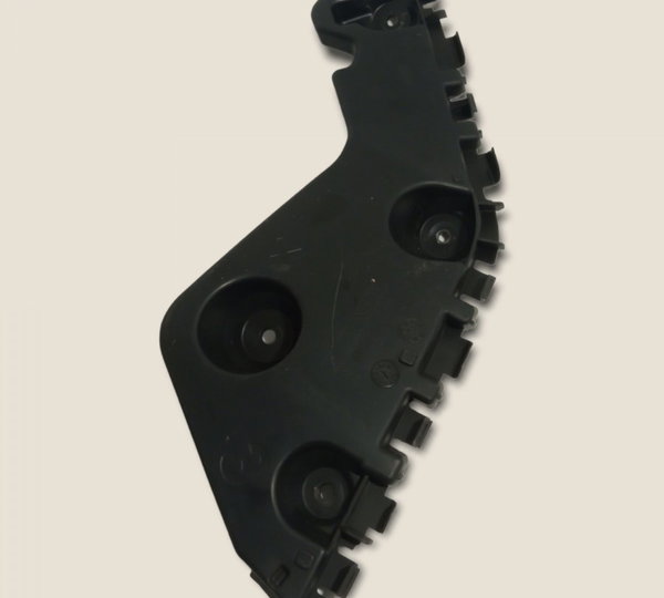 Guia Parachoque Traseiro Direito Renault Duster 2018 (g)