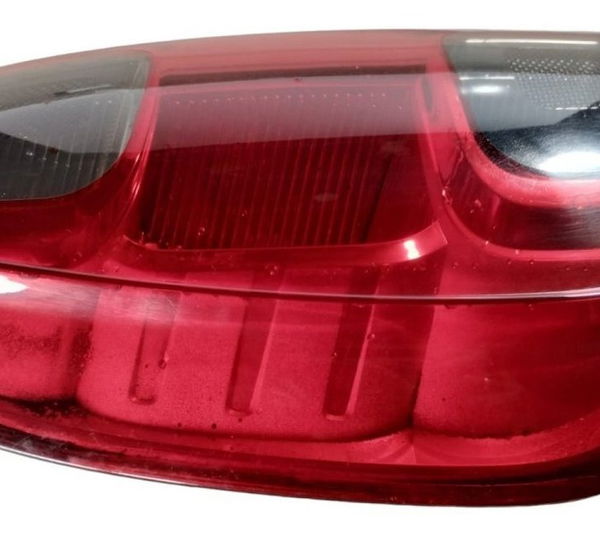 Lanterna Traseira Esquerda Fiat Uno Vivace 10/14 Esquerdo