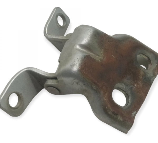 Dobradiça Inferior Porta Diant Esquerda Chery Qq 2015 (g)