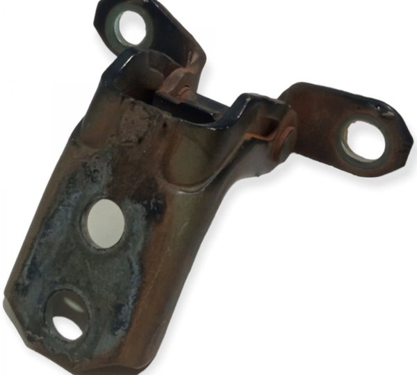 Dobradiça Superior Porta Dianteira Direita March 2015 (g)