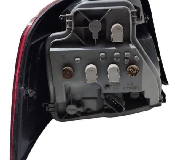 Lanterna Direita Volkswagen Voyage 2009/2012 (com Detalhe)