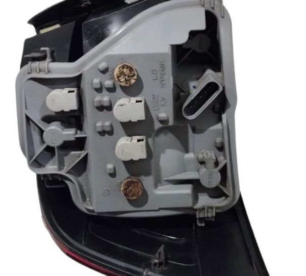 Lanterna Direita Volkswagen Voyage 2009/2012 (com Detalhe)