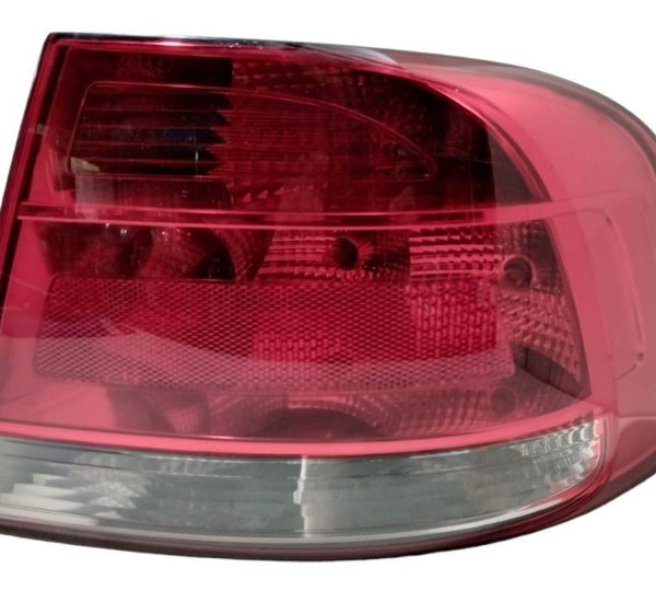 Lanterna Direita Volkswagen Voyage 2009/2012 (com Detalhe)