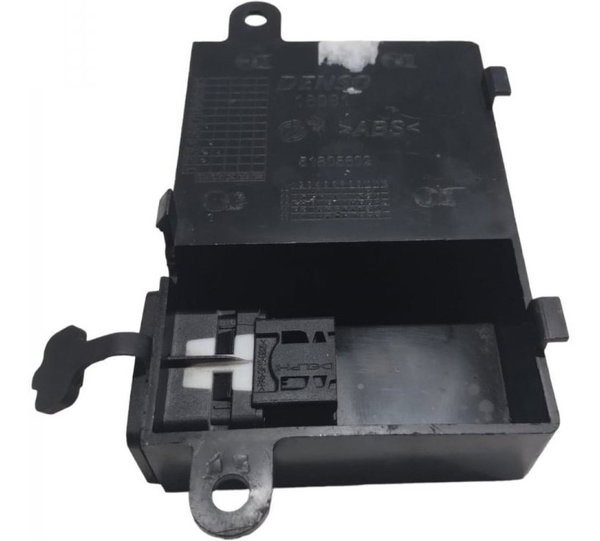 Moldura Suporte Conector Usb iPod Palio Idea Doblo 51805602