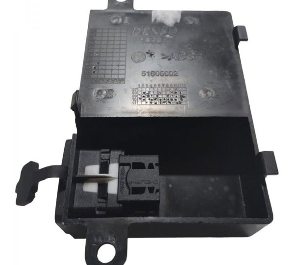 Moldura Suporte Conector Usb iPod Palio Idea Doblo 51805602