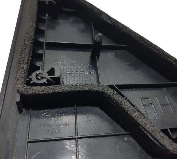 Moldura Externa Traseira Direita Hb20 83840 1s200