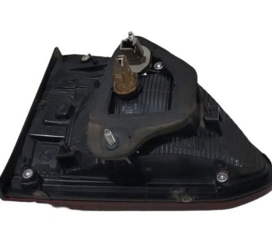 Lanterna Tampa Traseira Lado Esquerdo Vw Fox 2019 Esquerdo