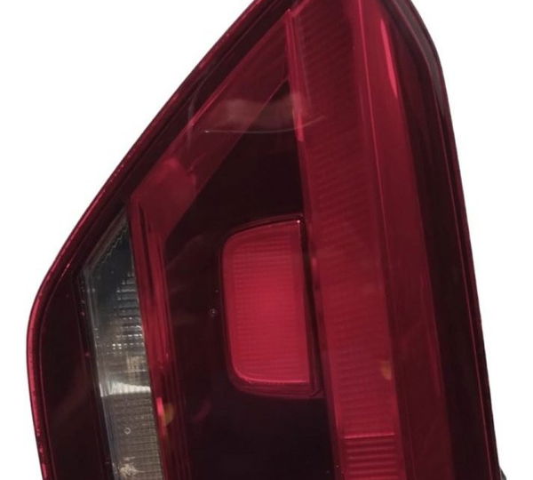 Lanterna Tampa Traseira Lado Direito Vw Fox 2019 Direito