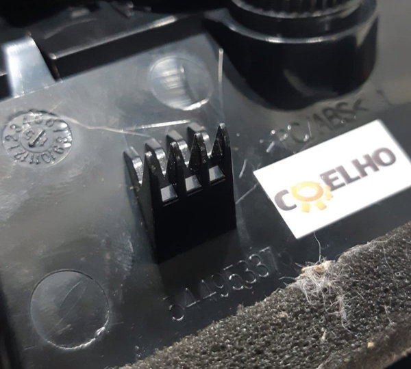 Difusor De Ar Chevrolet Cobalt Lado Direito S/moldura