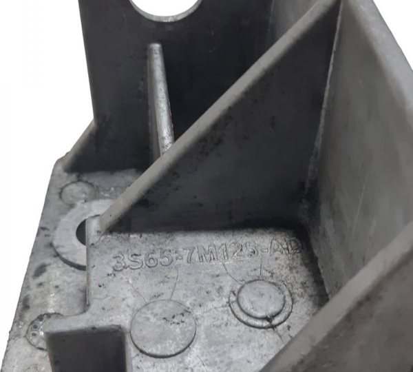 Suporte Do Coxim Do Cambio Ford Ka 12/13 3s657m125ad