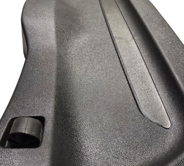 Moldura Int Tampa Traseira Onix 2012/16 Original Gm 94749965 Original Foto