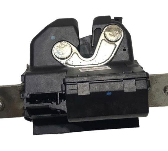 Fechadura Tampa Traseira Idea Punto Bravo Fiat 500 55701971