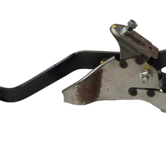 Pedal Embreagem Toyota Etios Sedan 1.5  2013 A 2018