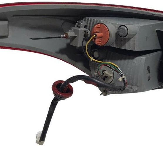 Lanterna Trasei/direi Carroceria Hyundai Hb20 2013/15