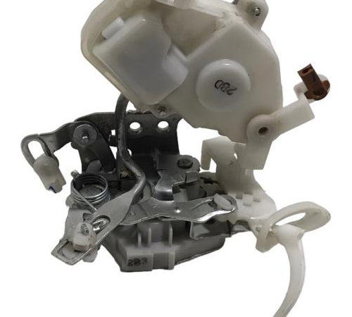 Fechadura Porta Dianteira Direita Toyota Etios 2015