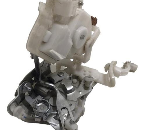 Fechadura Porta Dianteira Direita Toyota Etios 2015