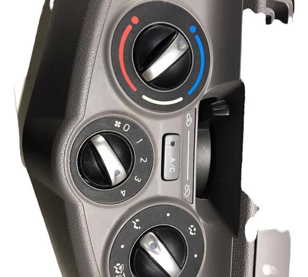 Moldura Painel Central Difusor Toyota Etios 554060d460 Md482