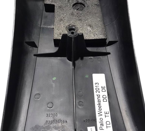 Acabamento Moldura Inferior Palio Strada Pf1692 735334064