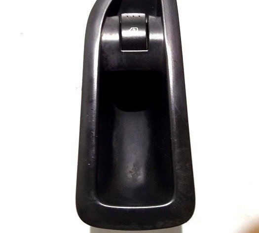 Comando Vidro Eletrico Traseiro Direito Renault Laguna 02 03