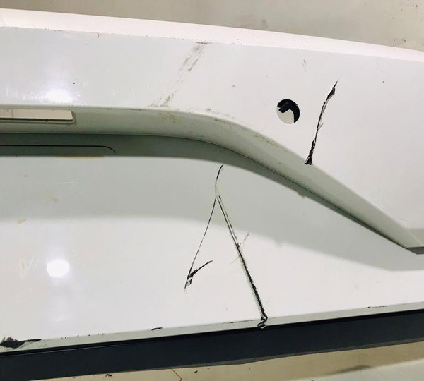 Para Choque Traseiro Vw Saveiro G8 1.6  2018/2020 C/detalhe