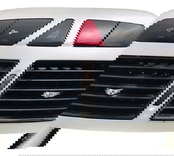 Moldura Radio/difusor Ar/comando Central Peugeot 307