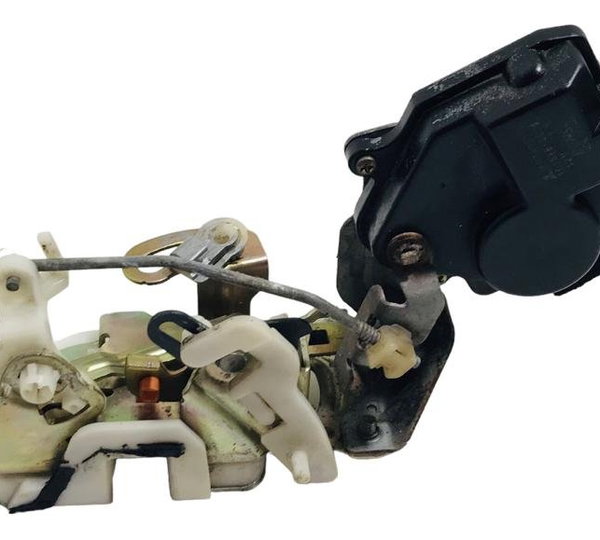 Fechadura Porta Traseira Esquerda Mitsubishi Galant 1997/99