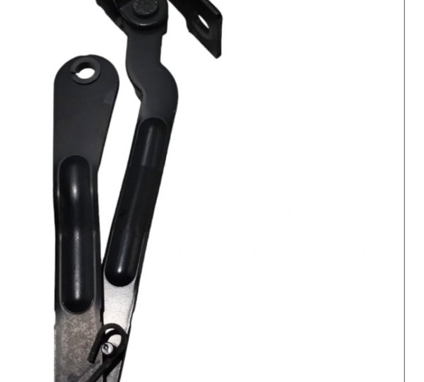 Dobradiça Da Tampa Traseira Inferior L/e Volvo Xc90 2005