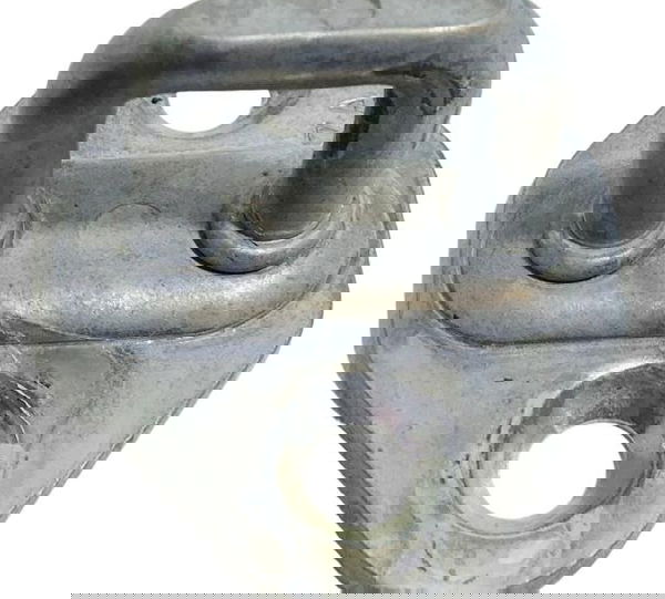 Batente Trava Porta Dianteira Esquerda Toyota Etios 2017