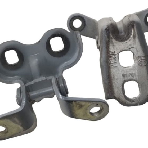 Dobradiça Porta Dianteira Direito Gm Spin 2013