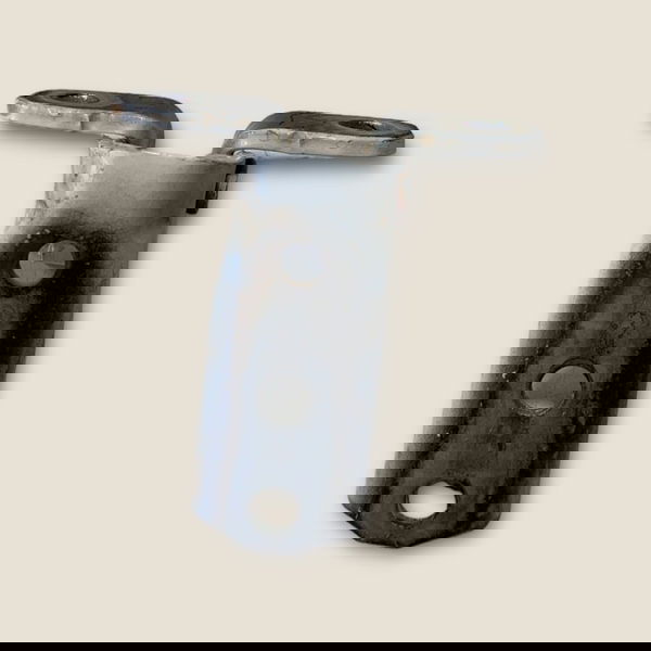 Dobradiça Diant. Dir. Superior L200 New Triton 2021 (4358)