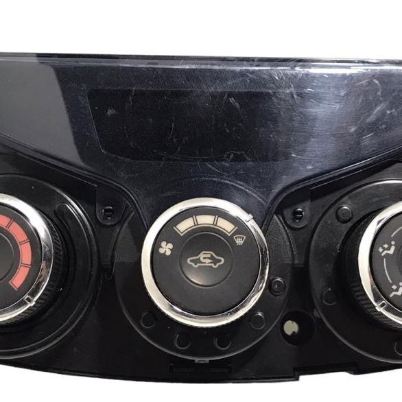 Comando Ar Condicionado  Chevrolet Montana Agile 2015