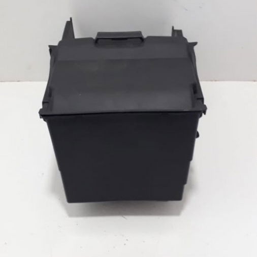 Caixa De Bateria Ford Focus 2015-usado