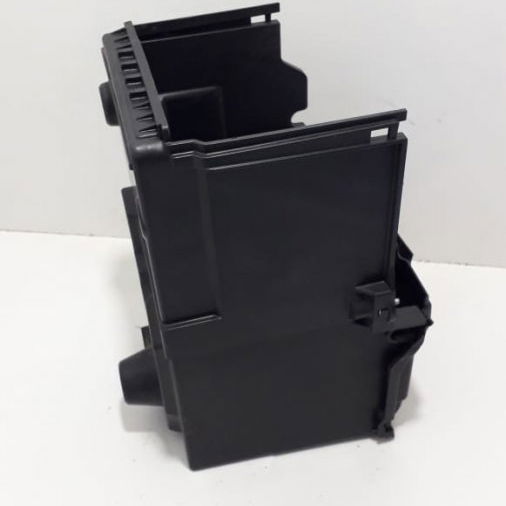 Caixa De Bateria Ford Focus 2015-usado