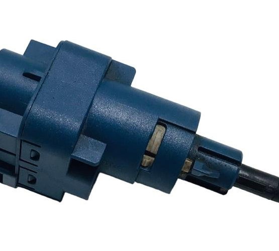 Interruptor Pedal Embreagem Vw Gol Fox Polo Saveiro Voyage G