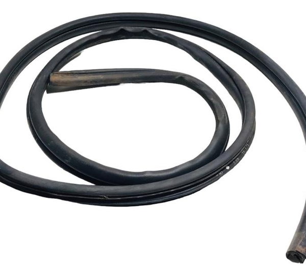 Borracha Porta D/e Mitsubishi L200 Triton Hpe-s 2.4 2020/21
