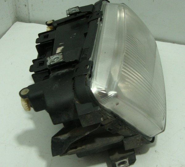 Farol Direito Audi A3 1997-usado