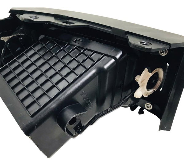Difusor De Ar Esquerdo Painel Hyundai I30 2010